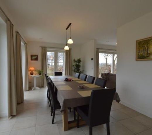Soothing Holiday Home in Sint Amands with Recreation Room