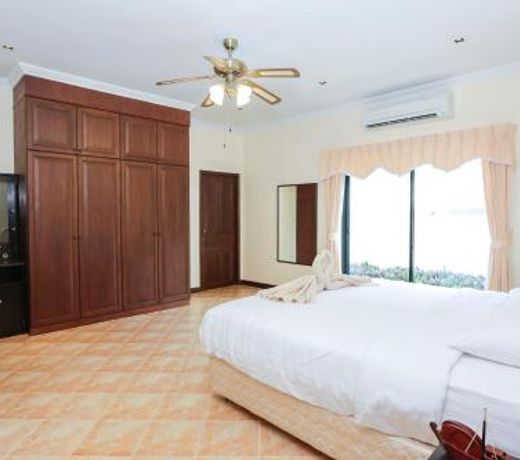 Royal Pool Villa Pattaya