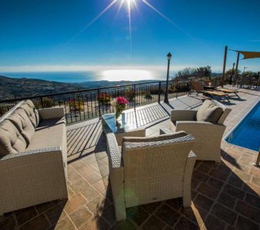 Hills View Villa