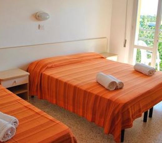 Lively Hotel