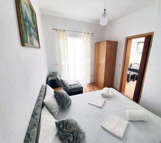 Apartments Cota Guesthouse