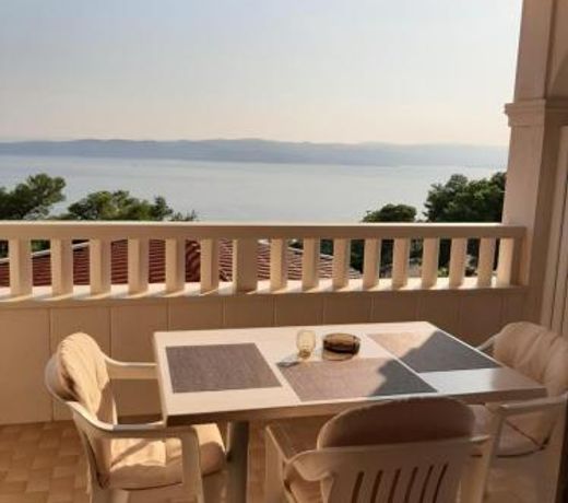 Guest house Fenix Brela