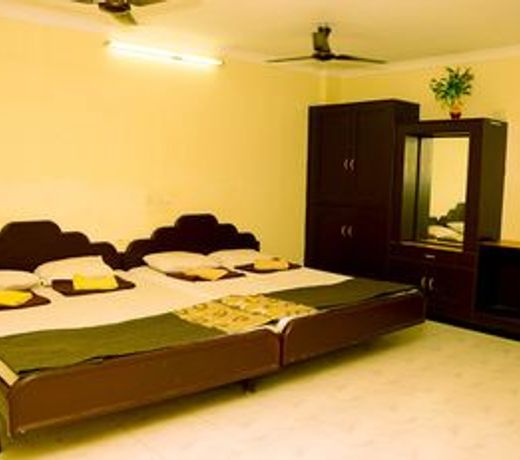 Hotel Gowtham