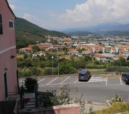 Liguria di Ponente Albenga collina