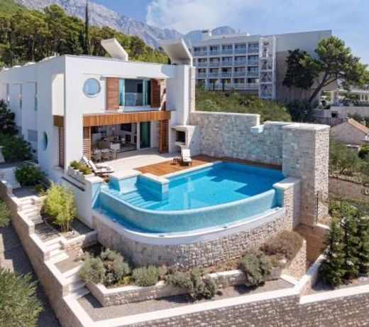 Luxury Seafront Villa Brela Pride with private heated pool at the beach in Brela - Baska Voda