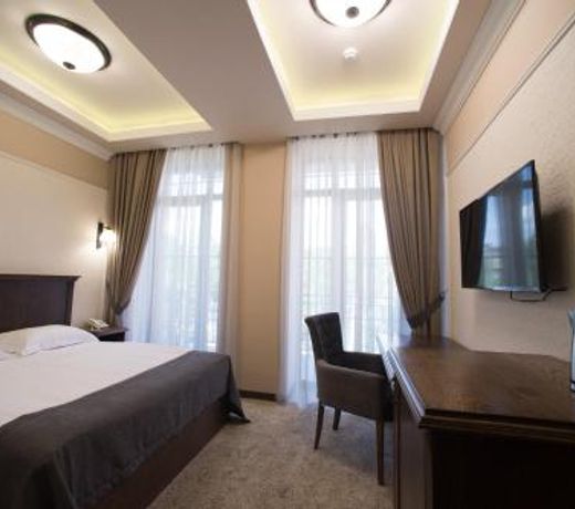Boulevard Hotel
