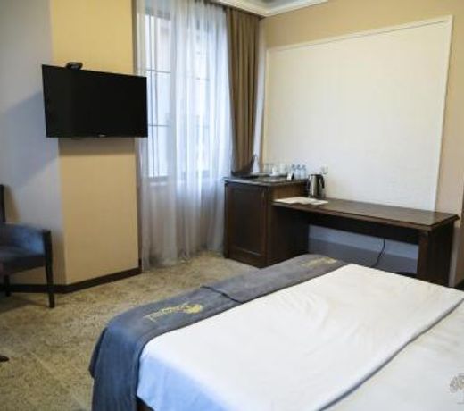 Boulevard Hotel