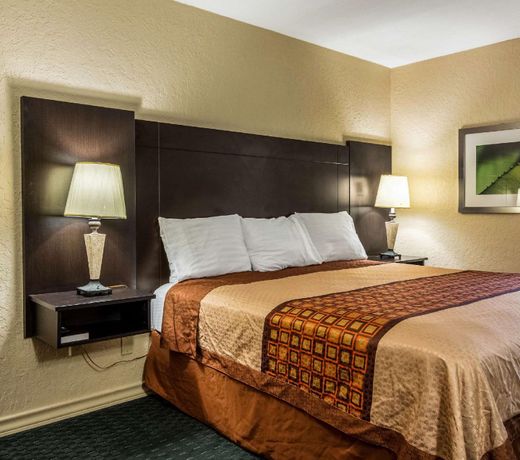 Rodeway Inn Broken Bow-Hochatown