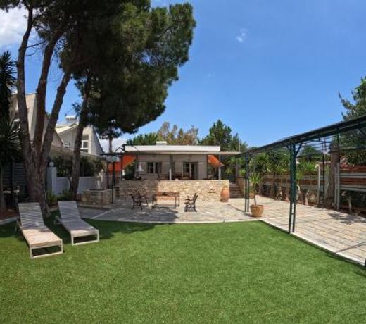 Hector Villa Airport by Airstay