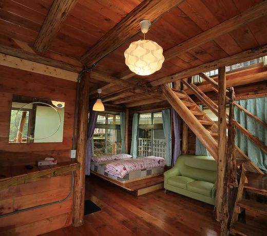 lai Home Country Cottage B&B