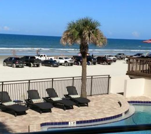 Micks Beach Hideaway
