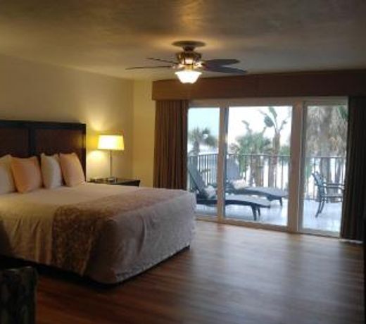 Micks Beach Hideaway