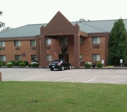 Heritage Place Inn & Suites