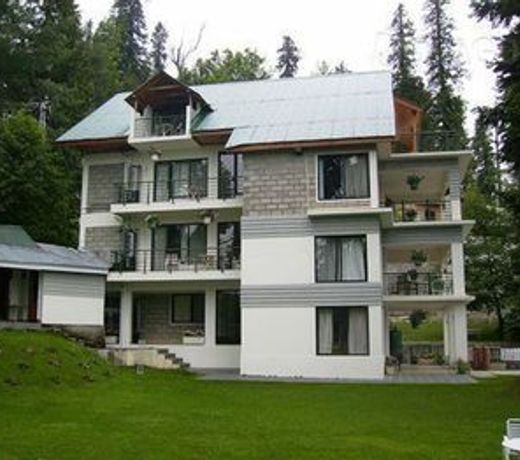 Summer Retreat Hotel