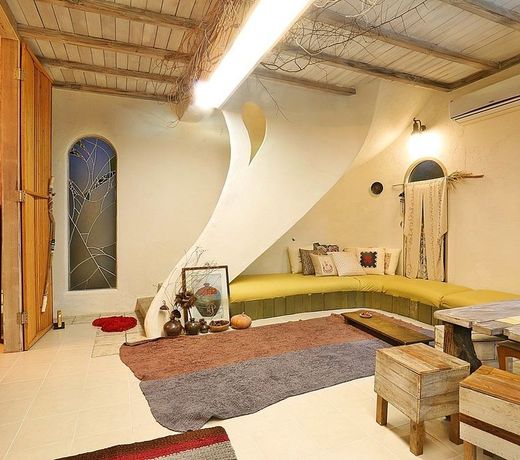 Moonlight Pension