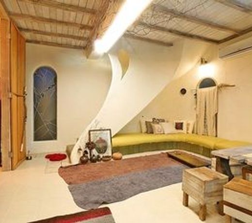 Moonlight Pension