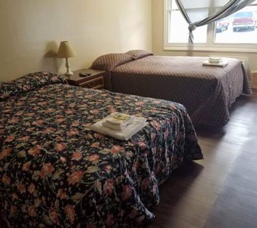 Park n Stay Inn