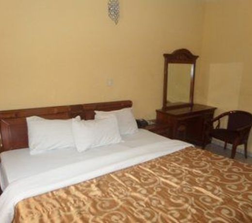 St Mathias Hotel