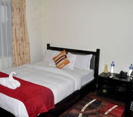 Hotel River Crown