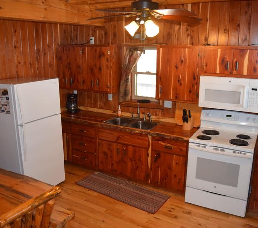 Diamond Lake Cabins