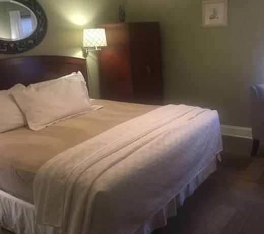 Acorn Inn