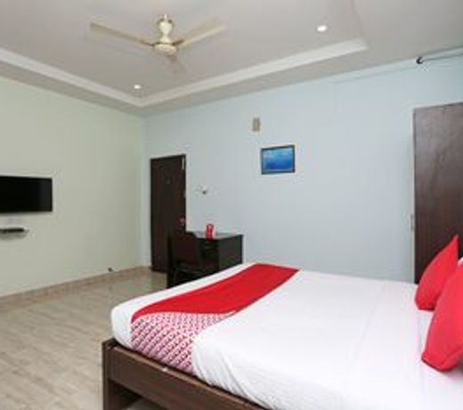 OYO 6661 Aurum Abode
