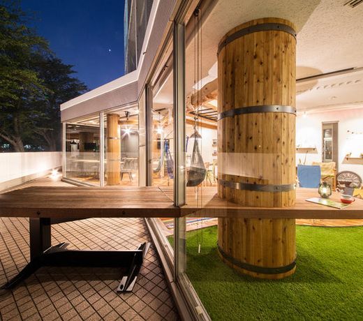 365BASE outdoor hostel