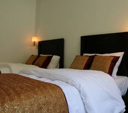 Ezzenza Mahayana Resort & Spa