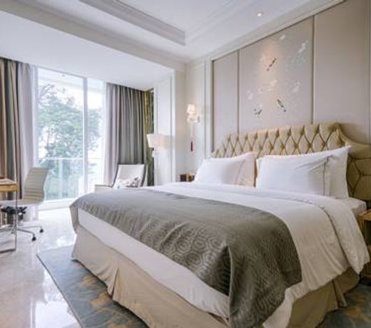 Art Deco Luxury Hotel & Residence