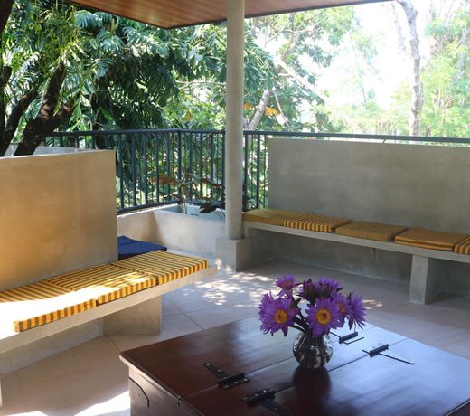 Haggai Tourist Bungalow