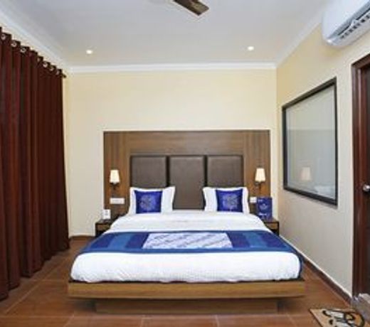 OYO 8905 Hotel Tapastali