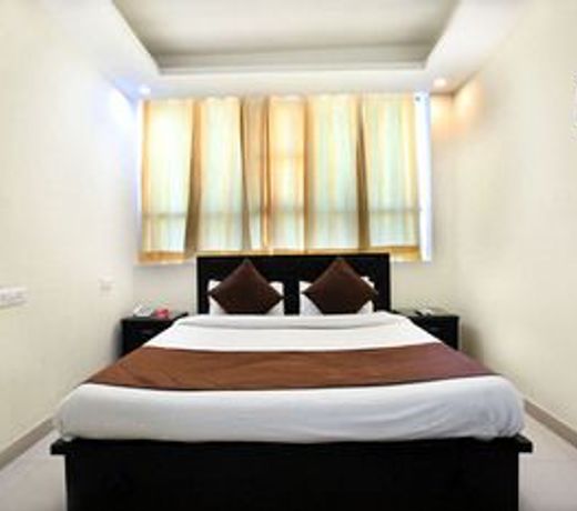 OYO 8865 Hotel Baj Celebration