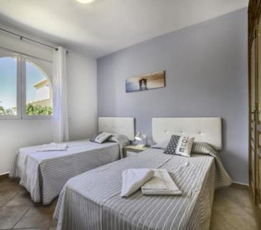 Villa Alaska - PlusHolidays