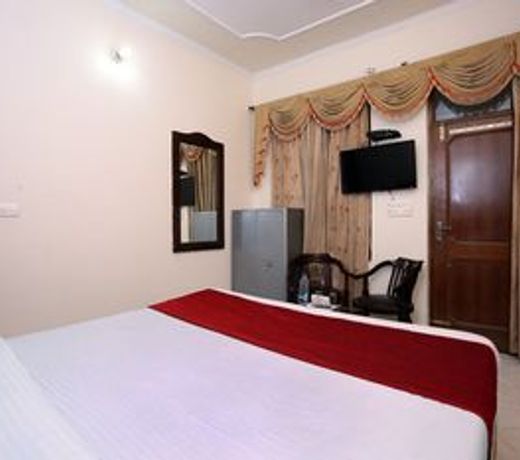 OYO 5853 Hotel Shingar Regency