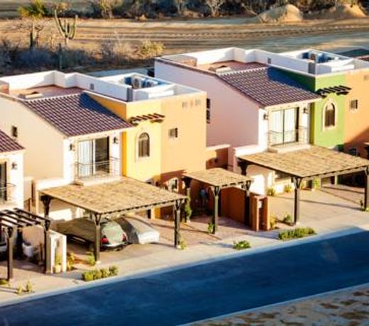 Quivira Los Cabos Condos and Homes -Vacation Rentals