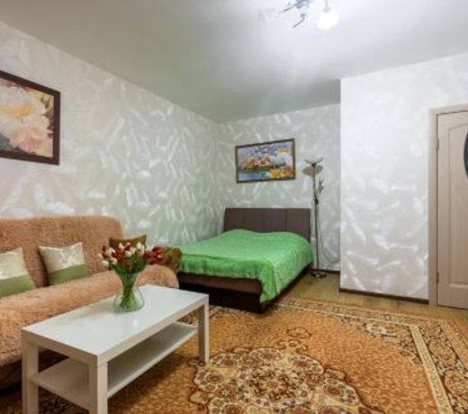 Apartment on Perevertkina 1/7