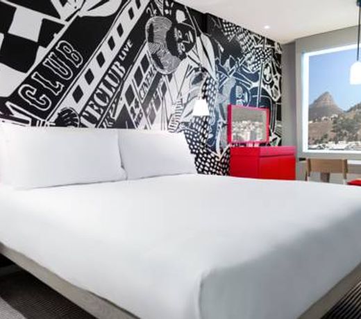 Radisson RED Hotel V&A Waterfront Cape Town