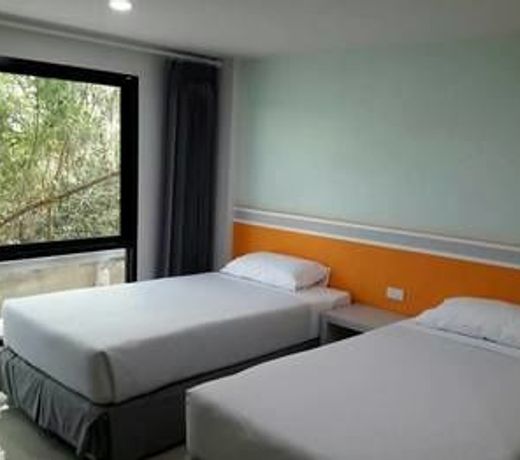 Sakura Budget Hotel
