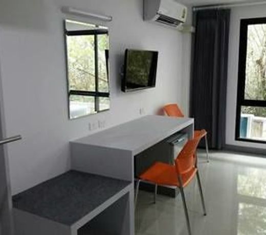 Sakura Budget Hotel