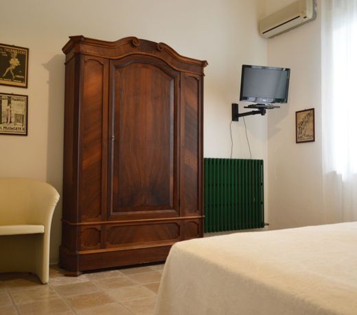 Alma Mater B&B