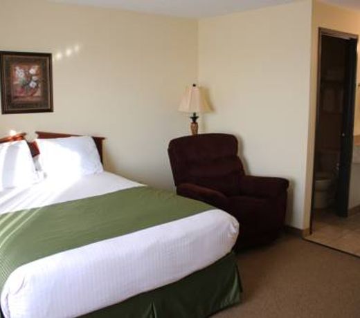 The Edgewood Hotel and Suites
