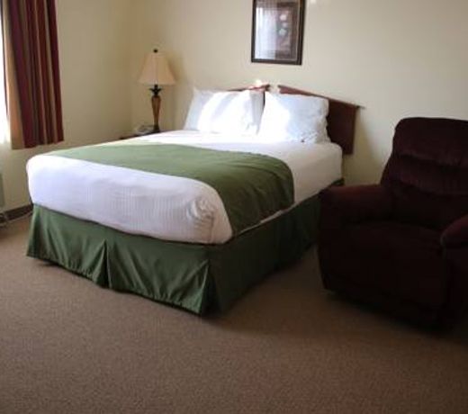 The Edgewood Hotel and Suites