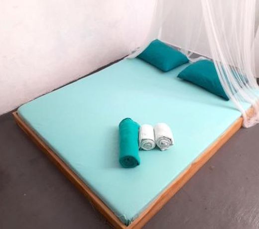 "NOMORE" Gallery and Guesthouse