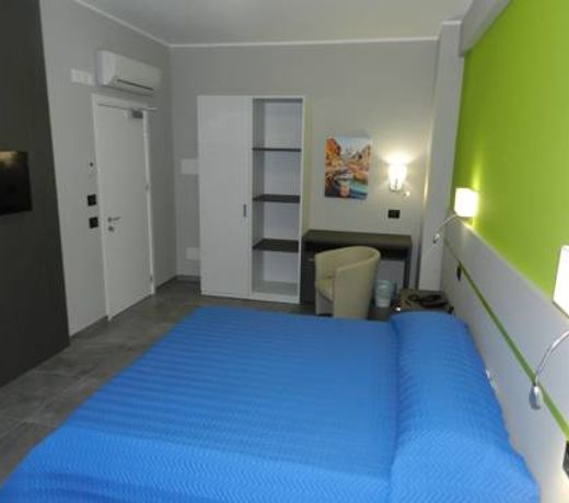 Erasmus Hotel