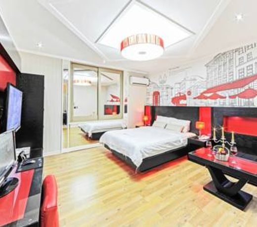 VIP Hotel