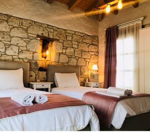 Çona Butik Otel