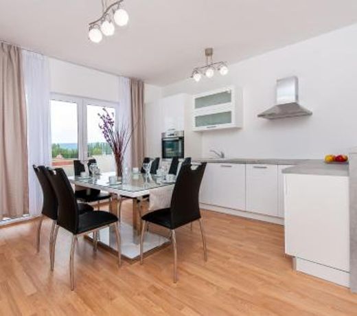 Apartman Mira- Omis