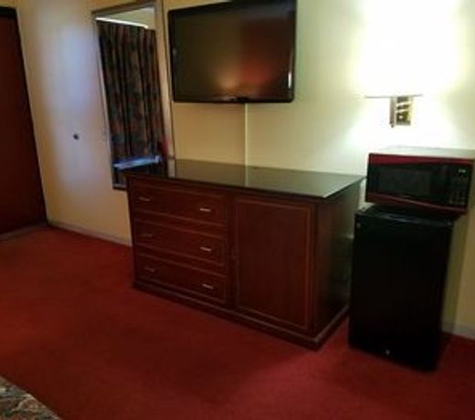 Executive Inn