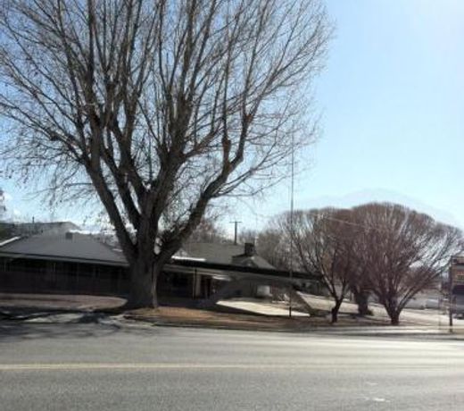 Gunnison Inn