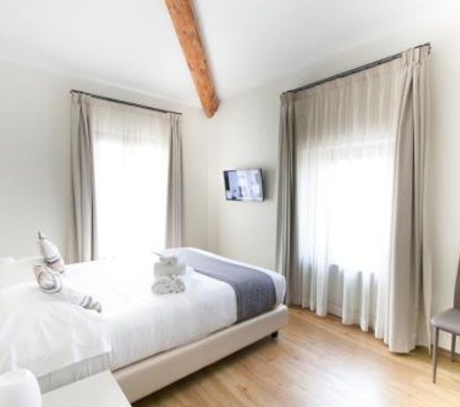 Garda Relais